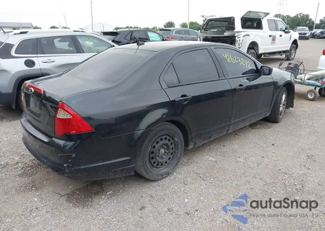 2012 Ford Fusion S z USA, uszkodzony, nr VIN 3FAHP0GA8CR360897